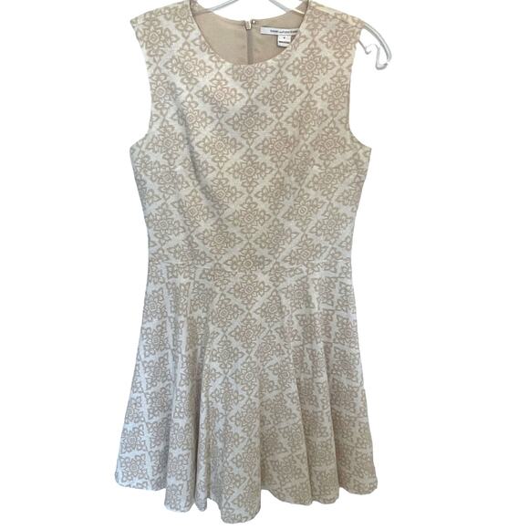 DVF Jeannie Dress Womens Size 6 Cream & Tan Henna Print Cotton Fit & Flare - Picture 1 of 13
